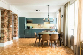 Spacious & Stylish 3 BR In La Latina